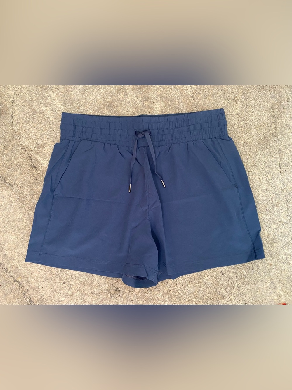 Spanx On the Move Shorts Size XL, NWT - Picture 2 of 5